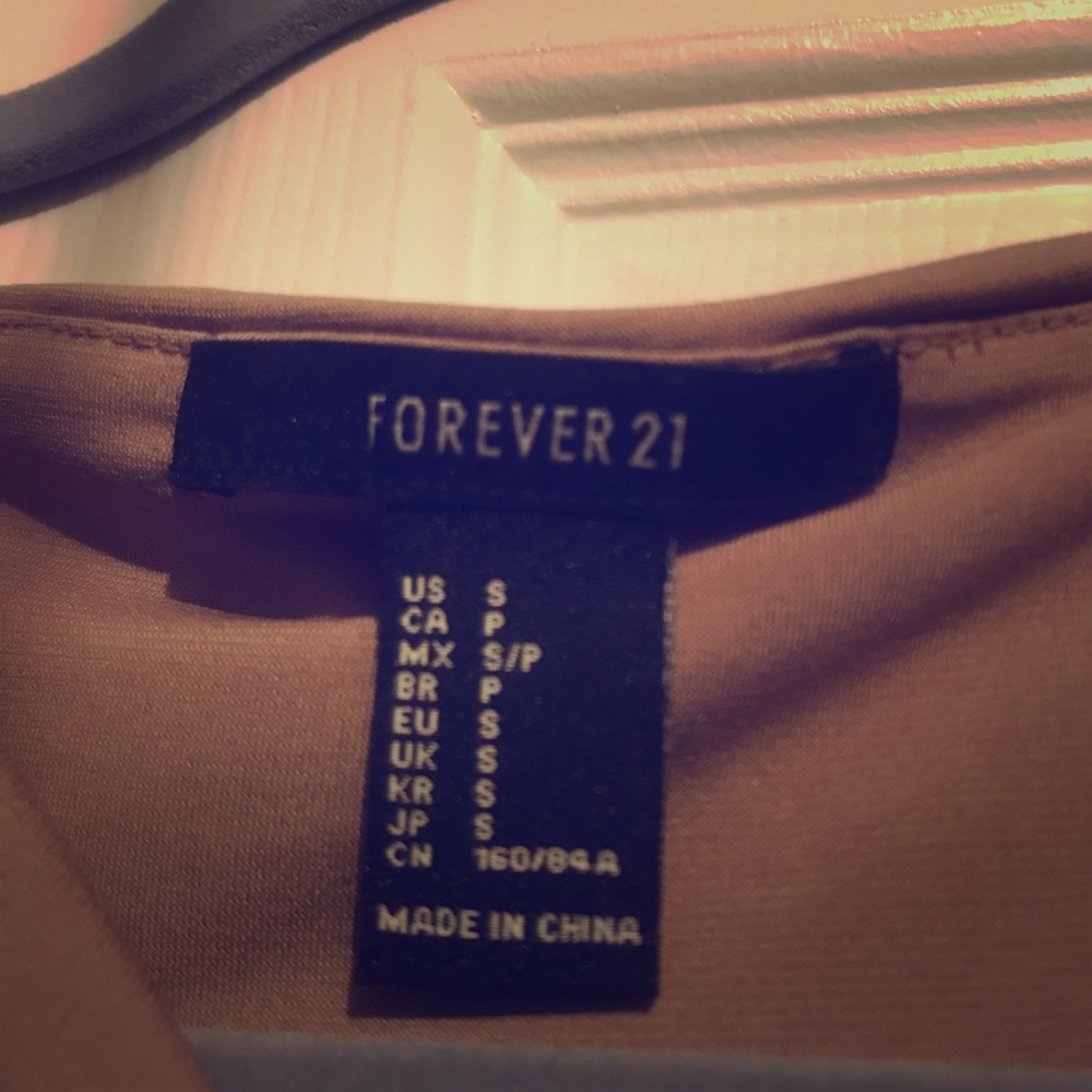 Forever 21 long sleeve dress 👗